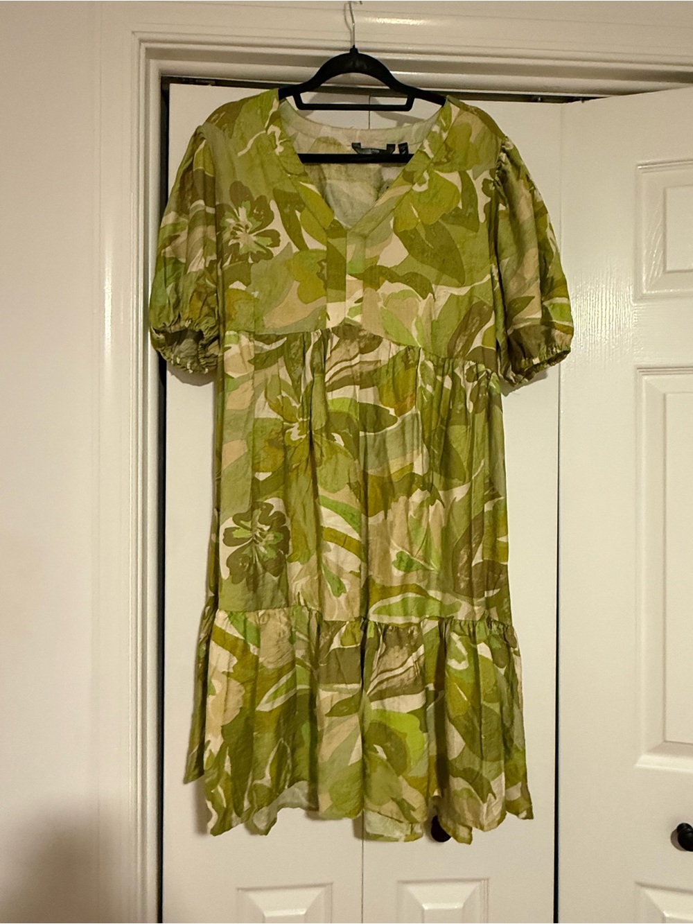Mlle Gabrielle Green and Cream Floral V-Neck Tiered Dress